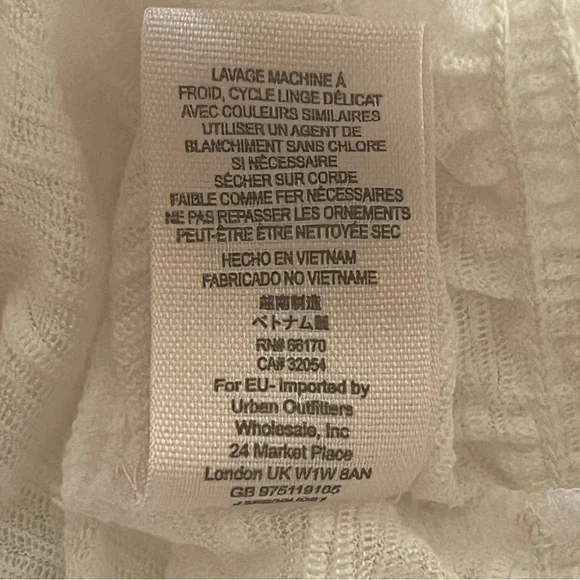 Free People Ivory Cut Out Peasant Blouse - Size Medium - Picture 14 of 14